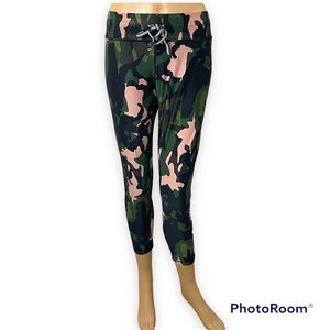 The Upside Camouflage Capri Leggings – Pink & Green, Tie Waist, Size 10